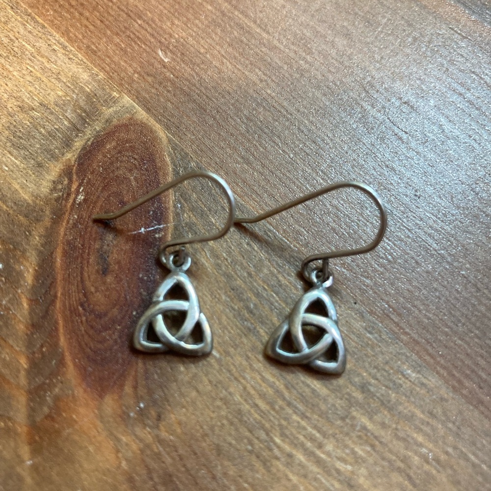 Real silver celtic knot earrrings